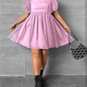 WDIRARA Women's Plus Size Mesh Puff Sleeve Square Neck Ruffle Dress